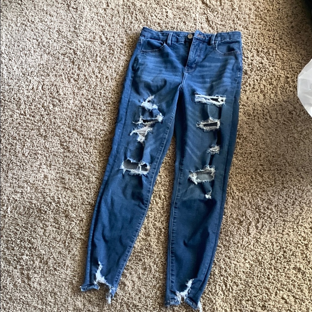 American Eagle Outfitters Skinny Blue Jeans with Distressed Details